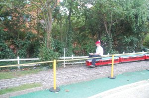 Accompanying small tube train